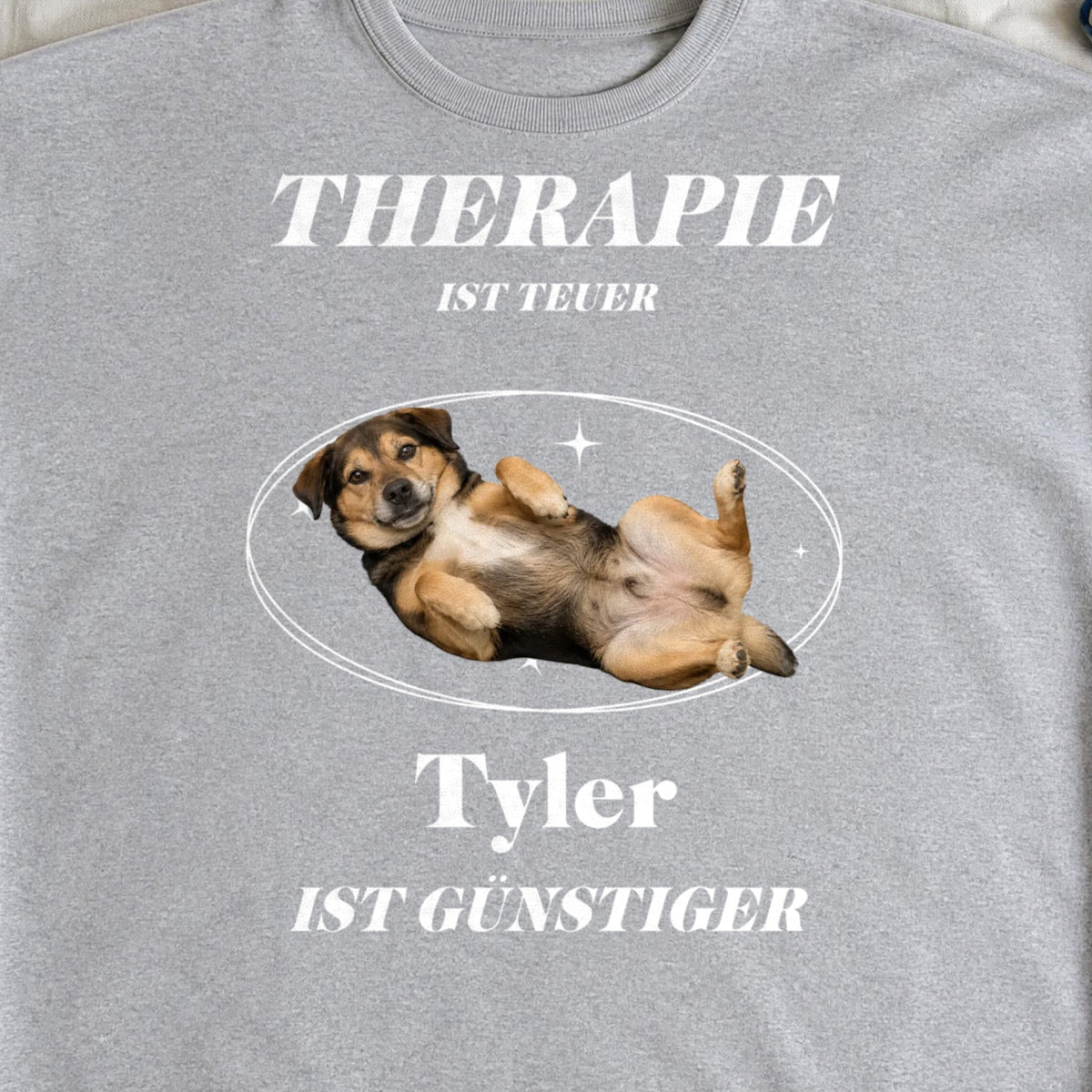 Graues T-Shirt Therapie ist teuer Tyler Nahaufnahme Flatlay